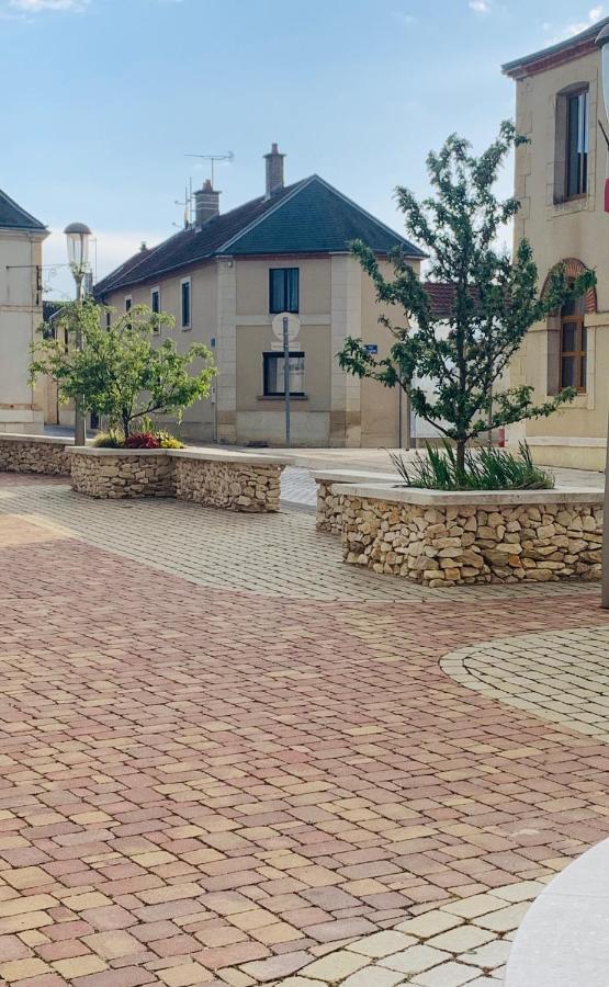 Villa La Ferme de Maryse Les Mesneux Exterior foto